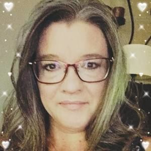 Meet your Posher, Deedee